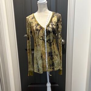 Long Sleeve V-Neck Floral Print Blouse in Olive